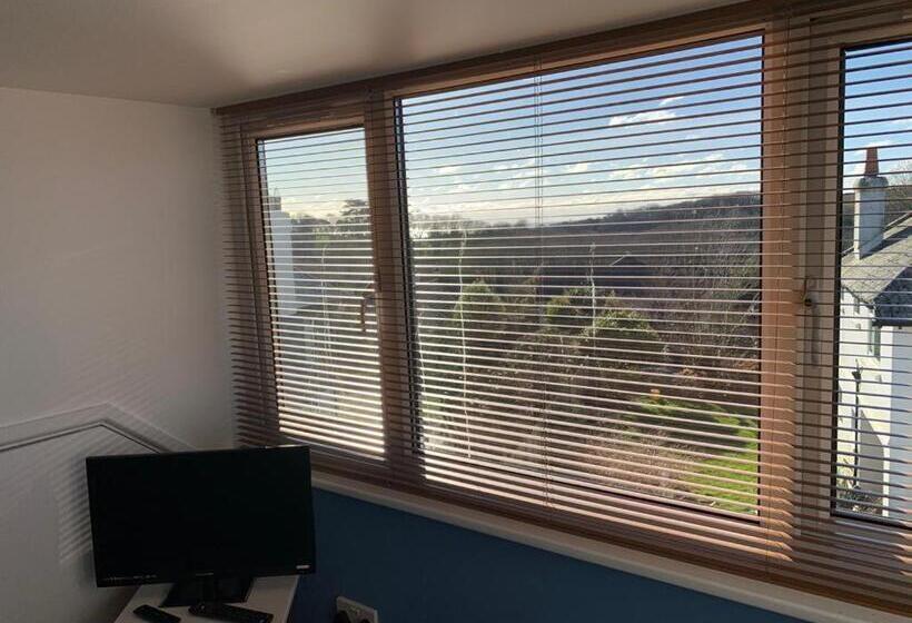 민박 Trethewey Guest House