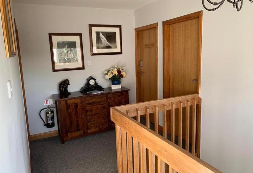 مبيت وإفطار Trethewey Guest House