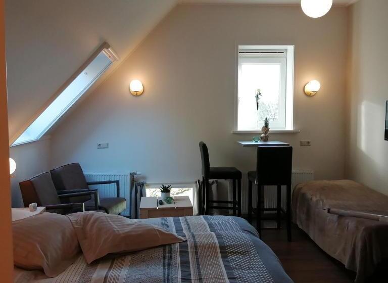 تختخواب و صبحانه Veenemaat