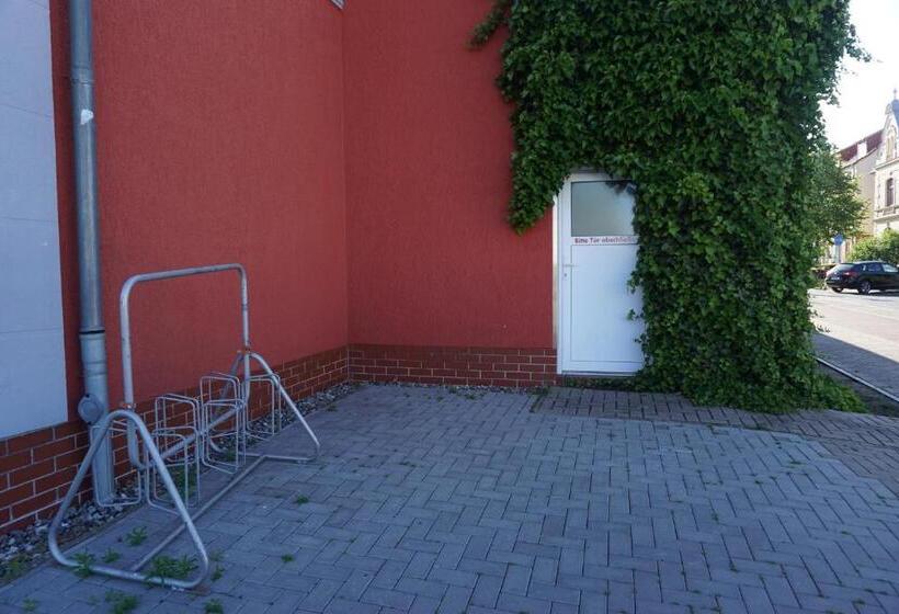 Отель Am Bahnhof