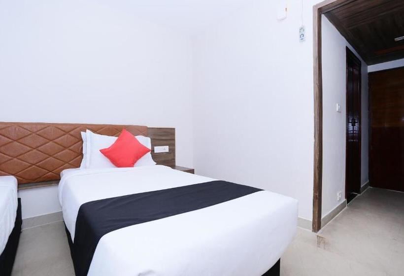 Отель Capital O 30984 The South Gate