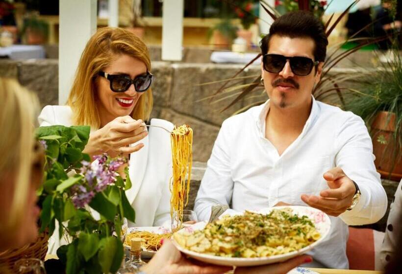 בית מלון כפרי Gio; Bw Signature Collection