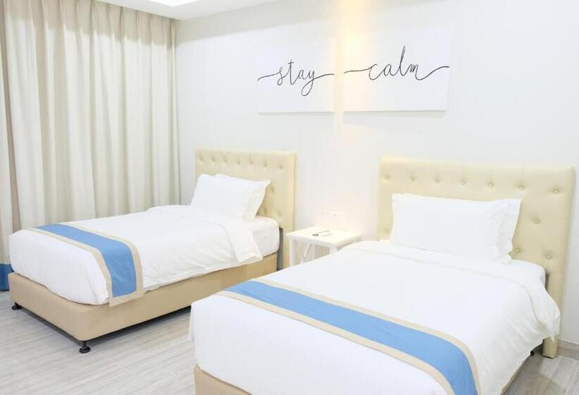 هتل Hampton Suites