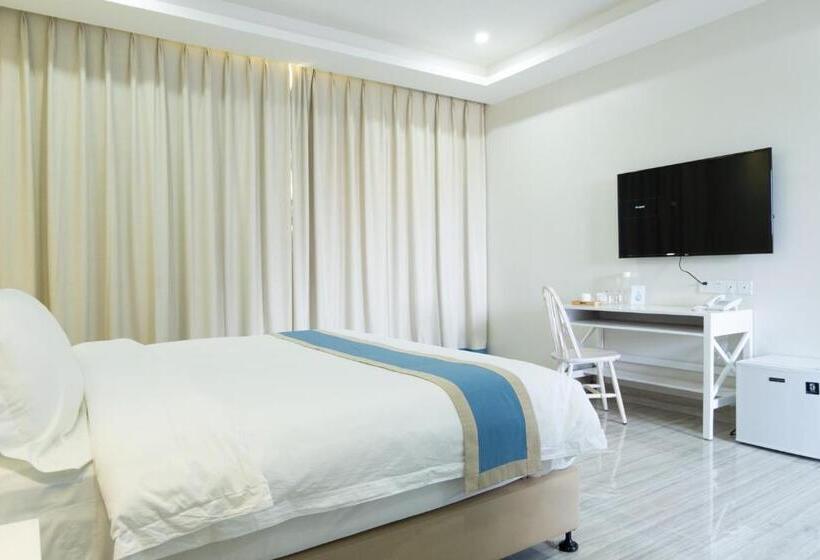 هتل Hampton Suites