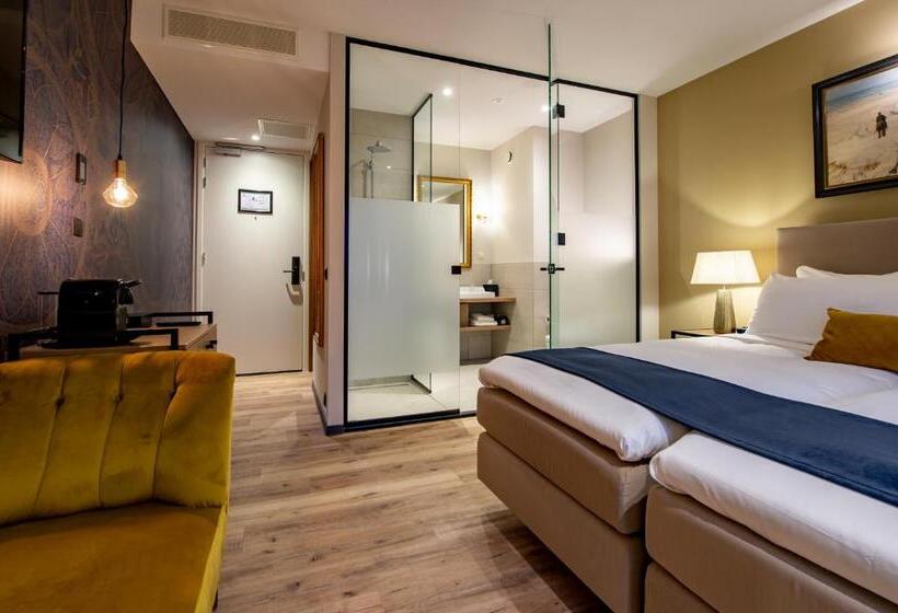 Отель Mondragon