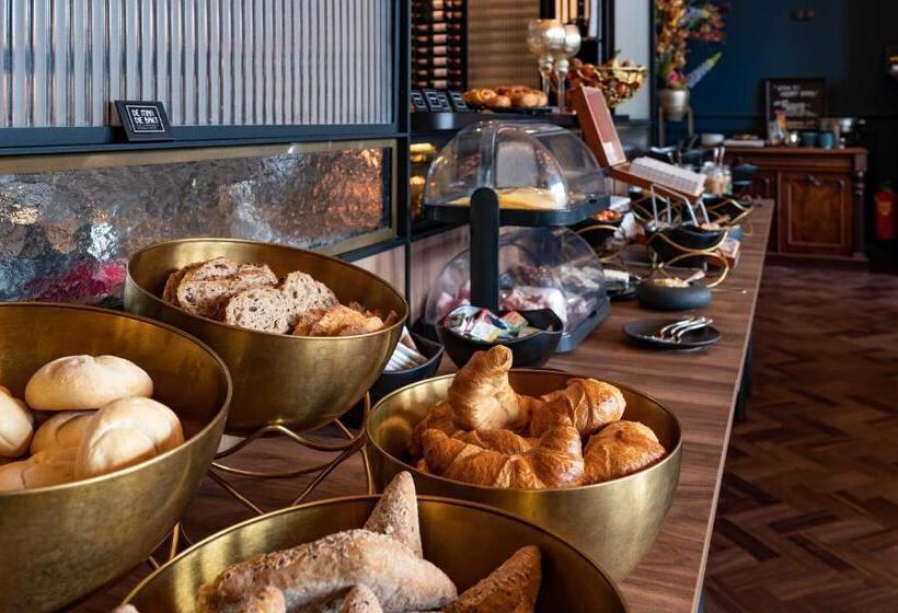 Отель Mondragon