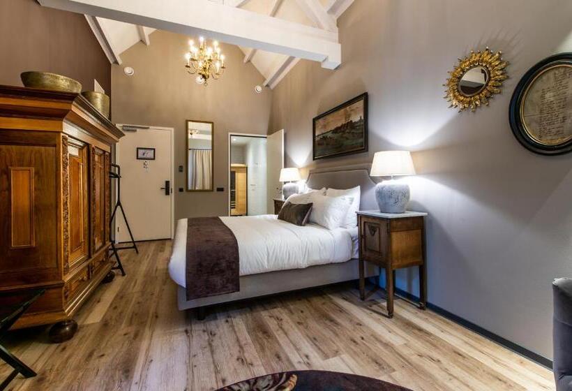 Отель Mondragon