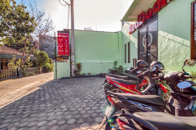 酒店 Reddoorz Near Jogja National Museum