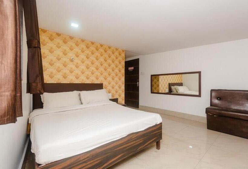 هتل Spot On 37530 Selfie Dhaba