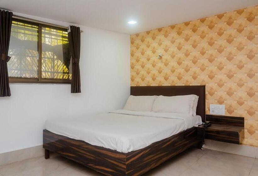 هتل Spot On 37530 Selfie Dhaba