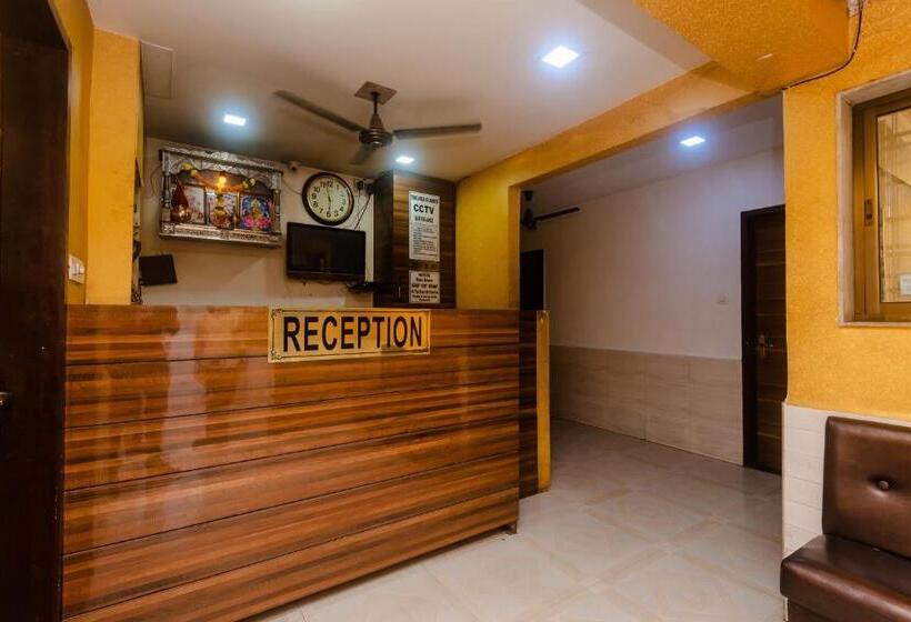 هتل Spot On 37530 Selfie Dhaba