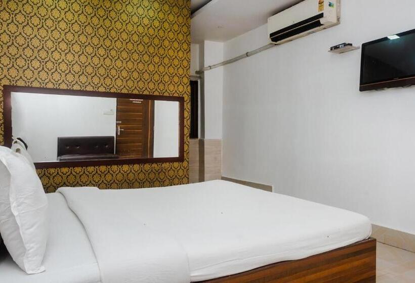 هتل Spot On 37530 Selfie Dhaba