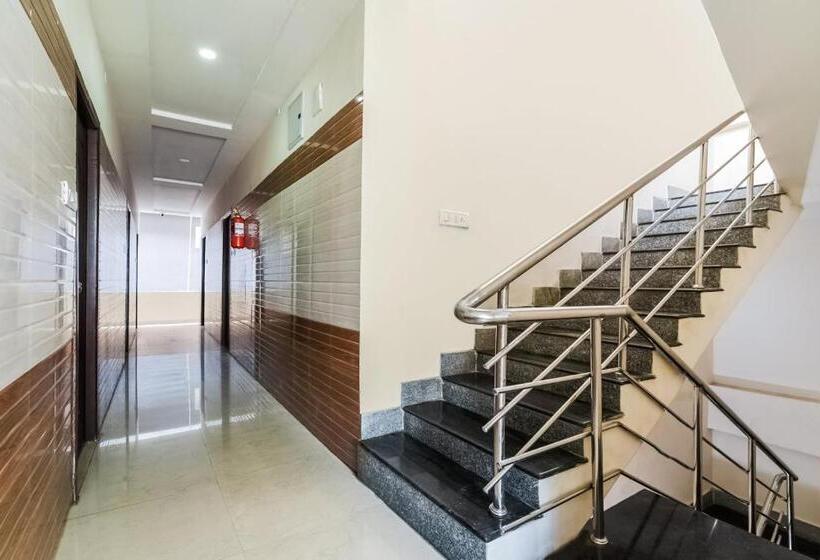 Super Hotel O Varsha Grand Residence