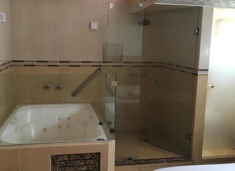 Отель & Suites Elba