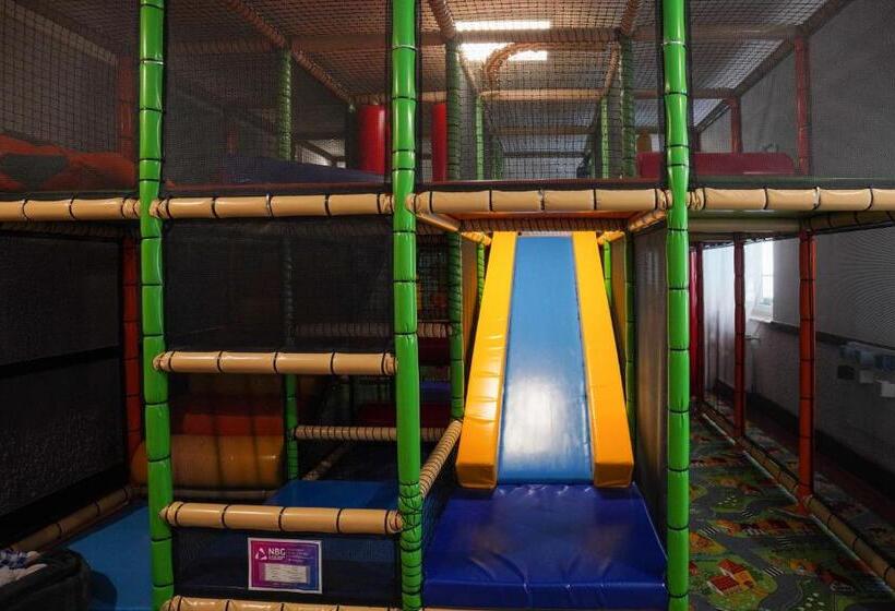 ホテル Szalajka Fogadó és étterem