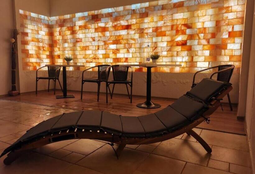 ホテル Szalajka Fogadó és étterem