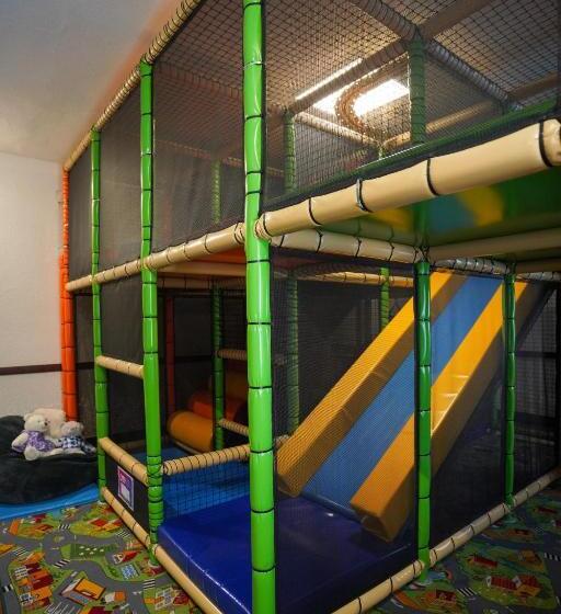 ホテル Szalajka Fogadó és étterem