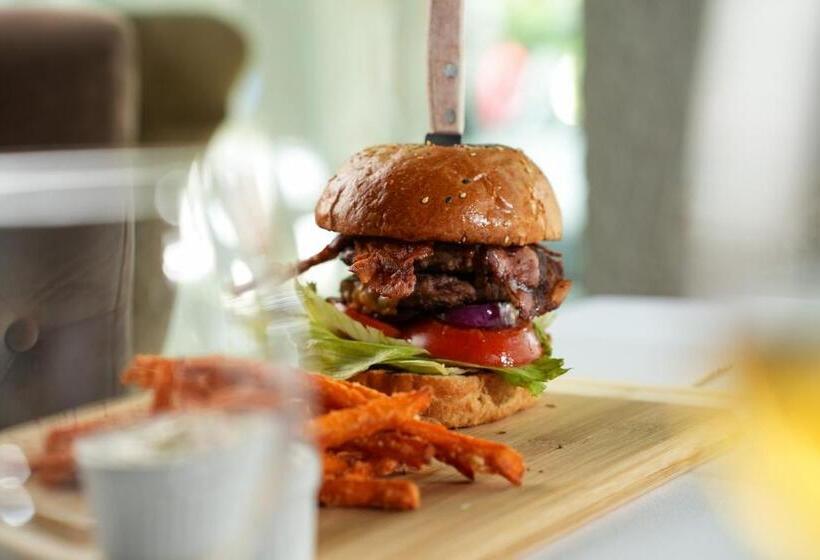 ホテル Szalajka Fogadó és étterem