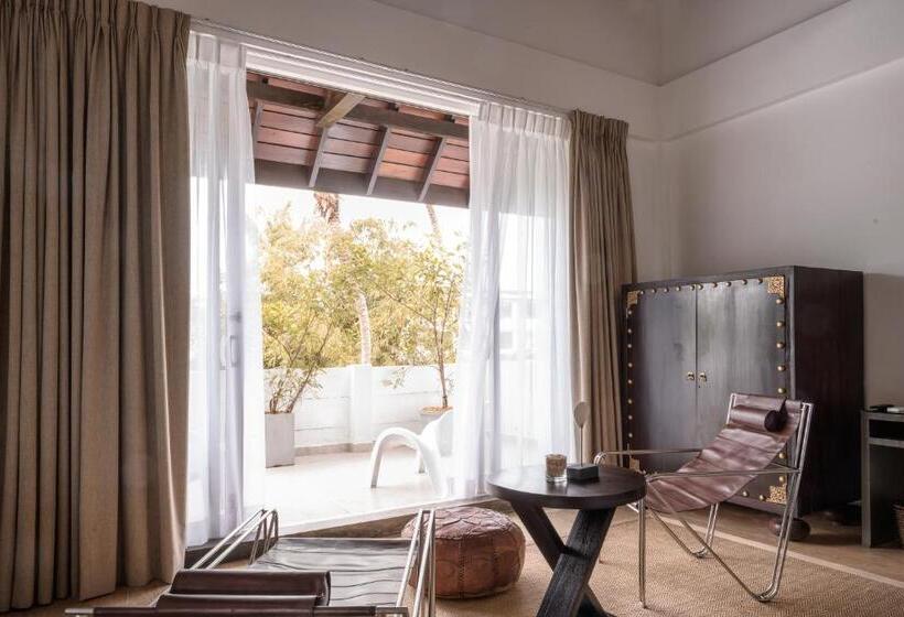 בית מלון כפרי The Beach House By Reveal