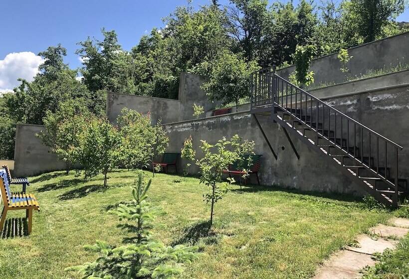 پانسیون Check Inn Dilijan