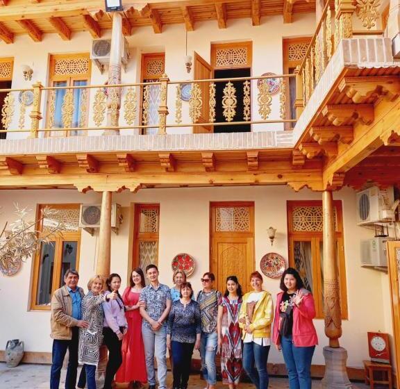 פנסיון Koh I Noor