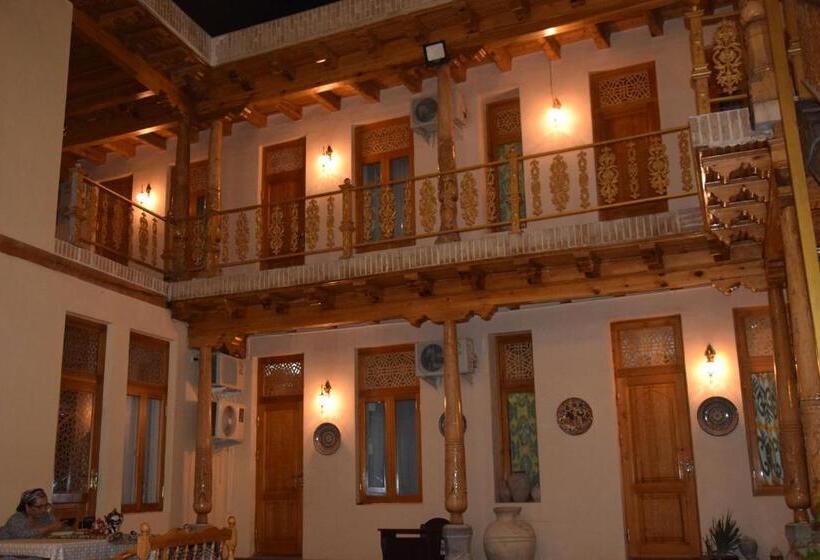 פנסיון Koh I Noor