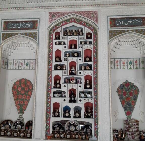 פנסיון Koh I Noor