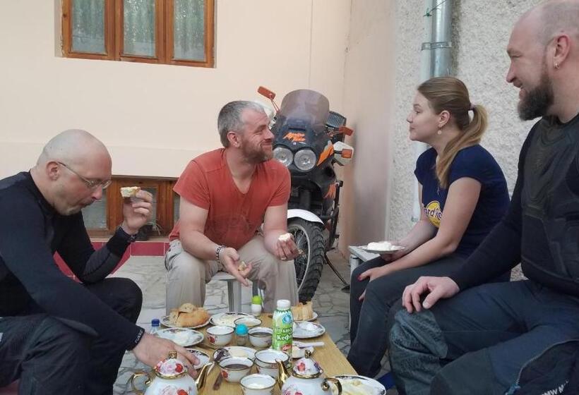 بنسيون Optimist