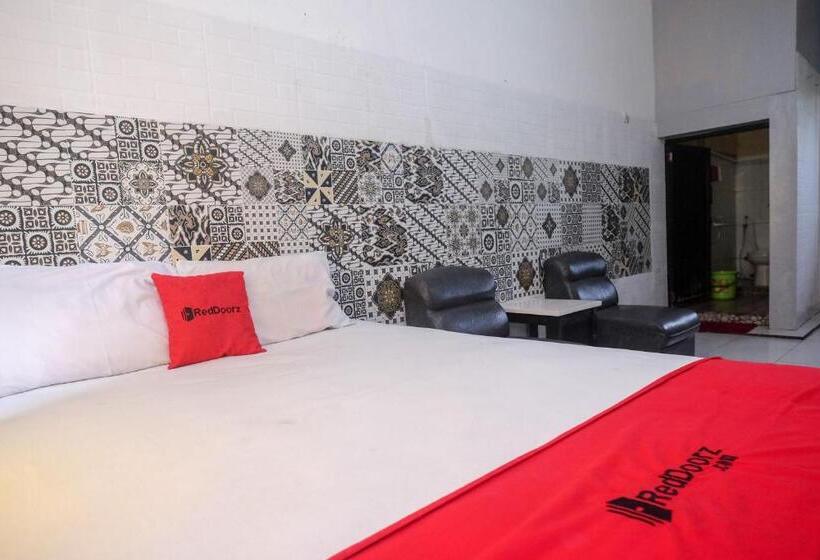 膳宿费 Reddoorz Syariah @ Colomadu 2