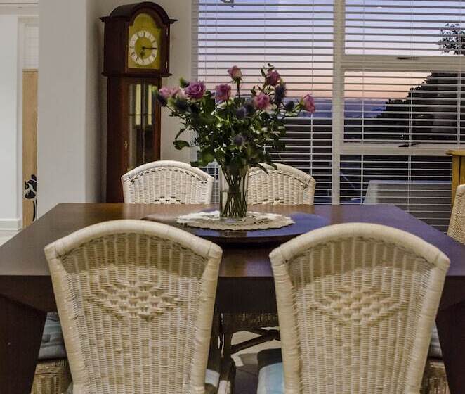 膳宿费 Somerset View Guest House