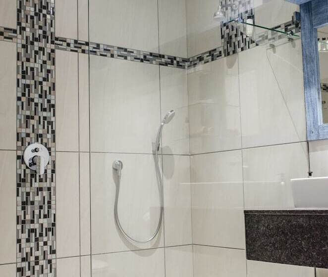 膳宿费 Somerset View Guest House