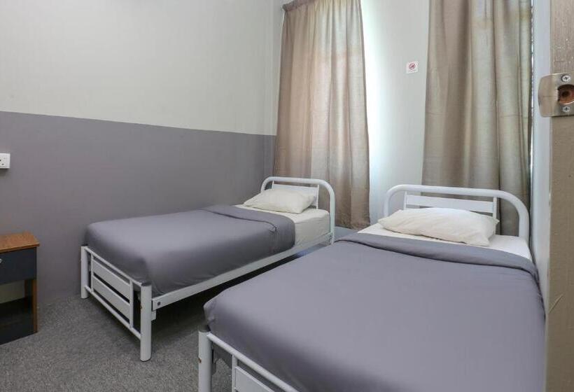 پانسیون Spot On 89751 Bed Station Guest House   Hostel
