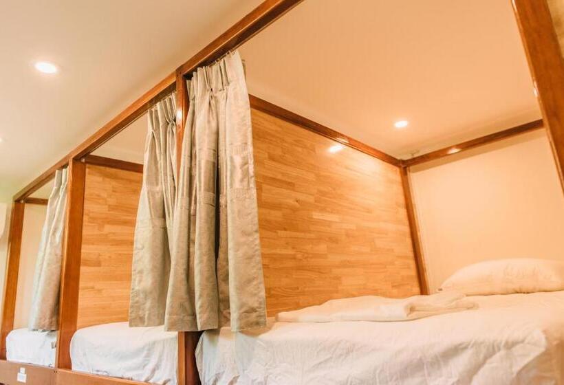 هاستل Chi Homestay #4