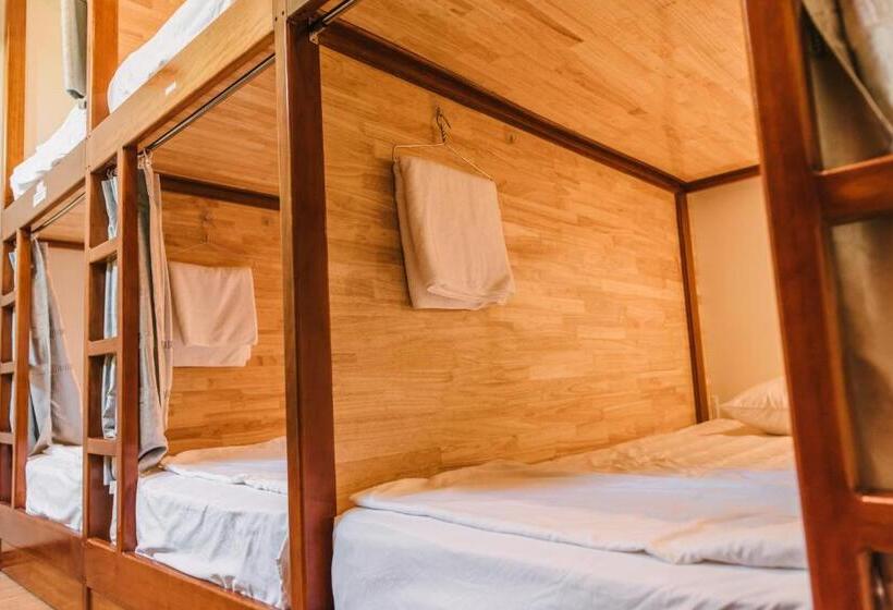 هاستل Chi Homestay #4