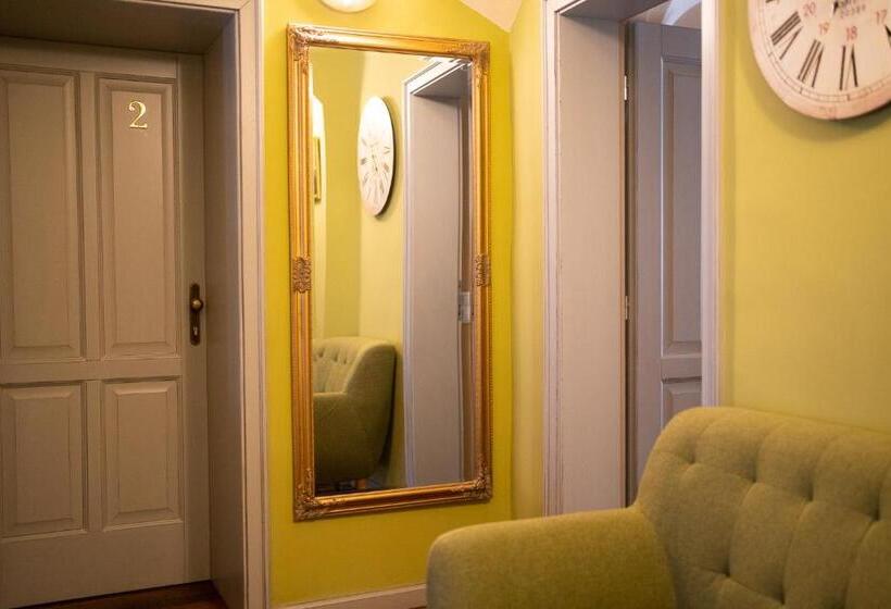 هاستل Patrick's Pub