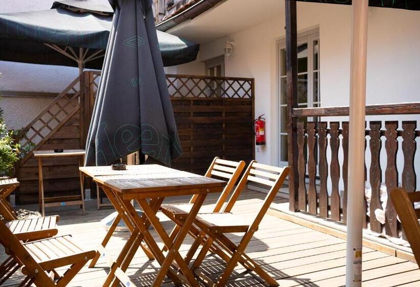 هاستل Patrick's Pub