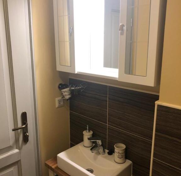 هاستل Patrick's Pub