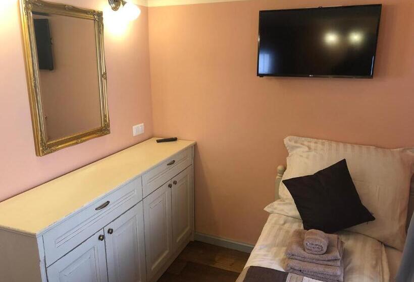 هاستل Patrick's Pub