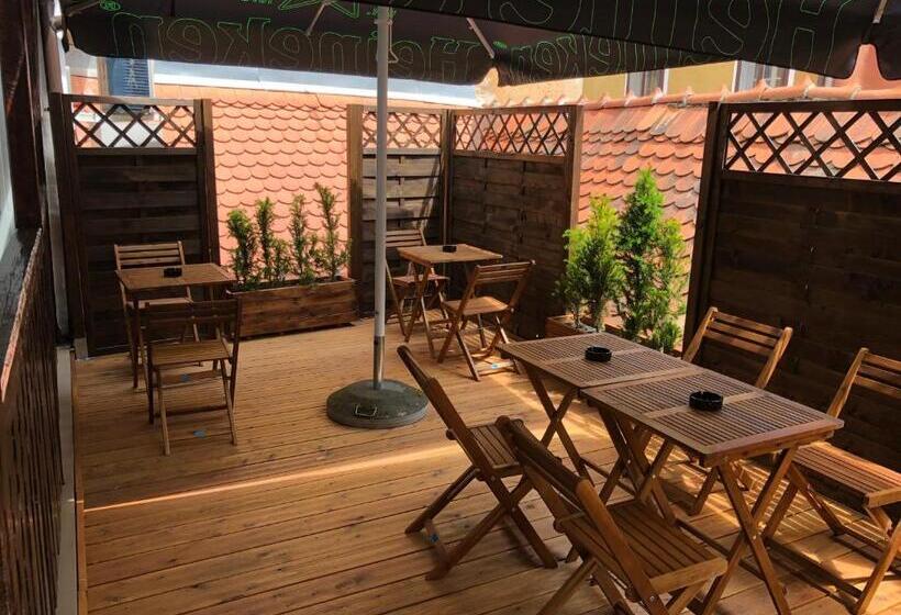 هاستل Patrick's Pub