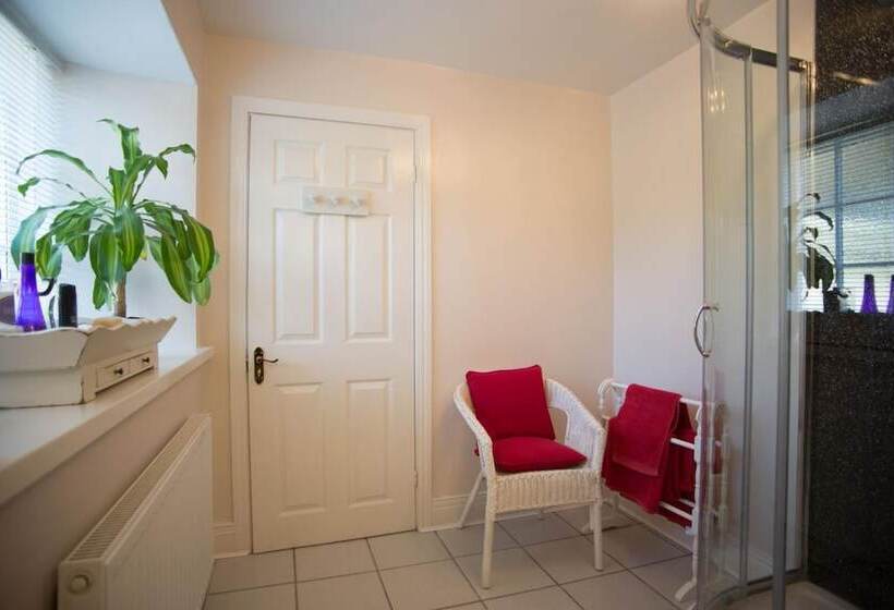 Birdsong Cottage Bed And Breakfast