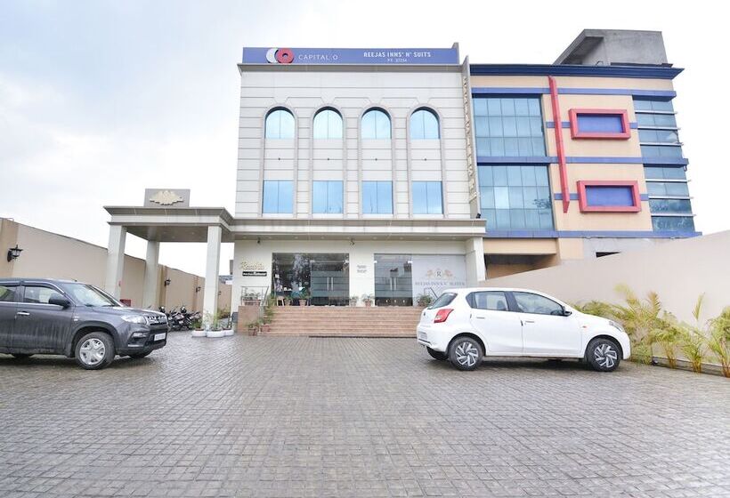 ホテル Capital O 37234 Reejas Inns  N  Suites