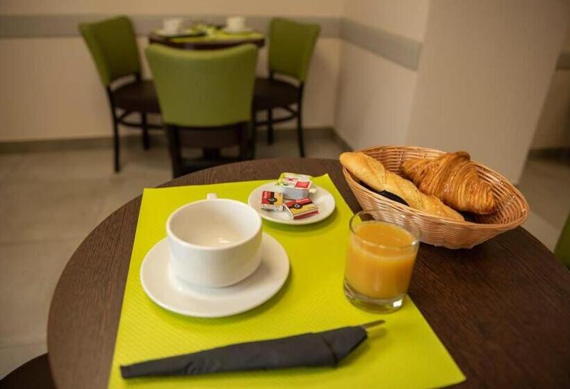 Отель Hôtel De France La Teste Arcachon