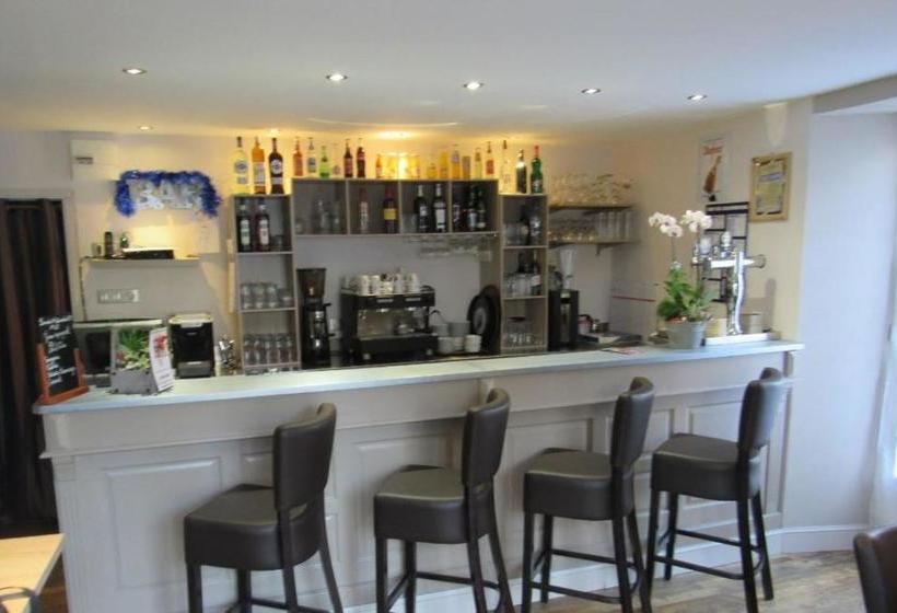 Отель L Occitan