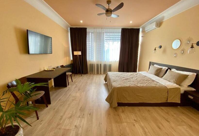 هتل Marco Polo, Cahul