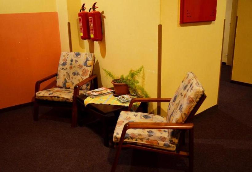 בית מלון כפרי Ostaš Police Nad Metují