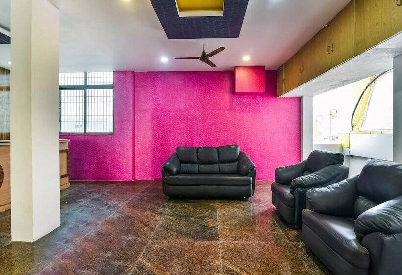 Hotel Oyo 30545  Jeevan Park