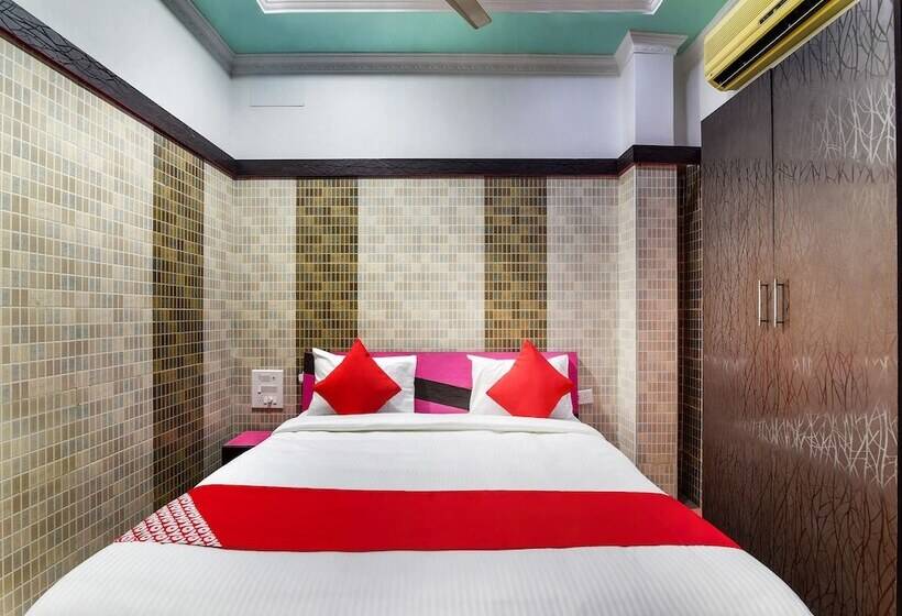 Hotel Oyo 30545  Jeevan Park