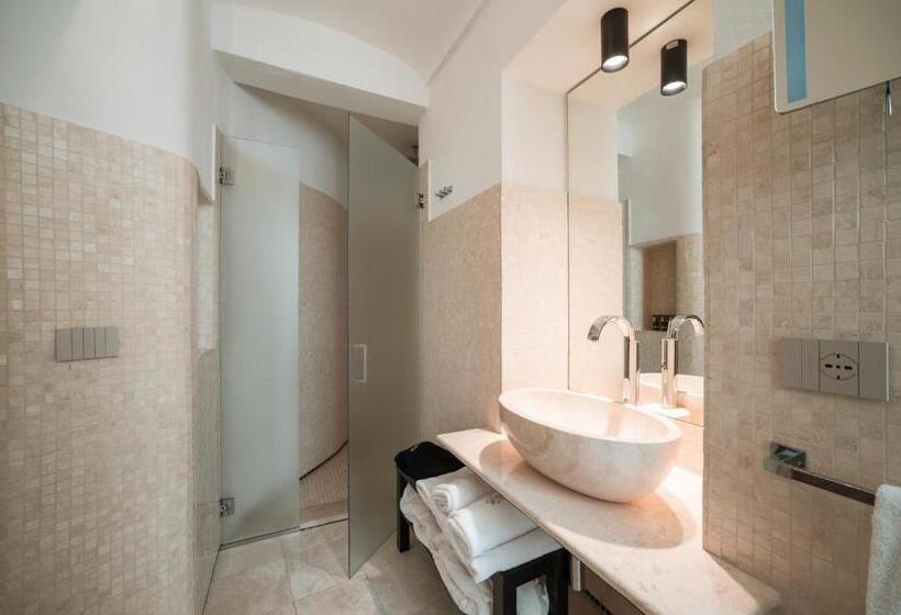 فندق Royal Palace