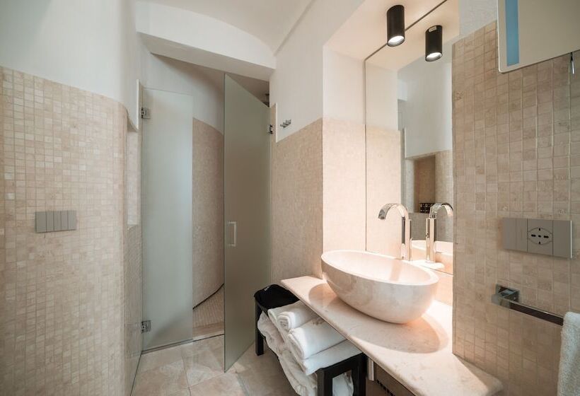 فندق Royal Palace