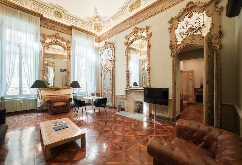 فندق Royal Palace